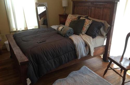 North Little Rock Casa | 2br home with patio near lakes and walking trails