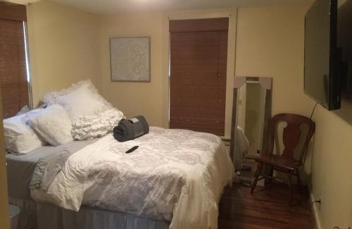 North Little Rock Casa | 2br home with patio near lakes and walking trails