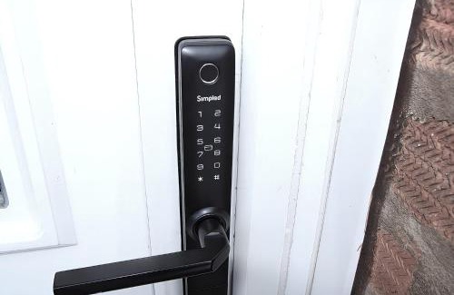 Birmingham Casa | 2Br House Sleeps 5 Parking Contractors&Families