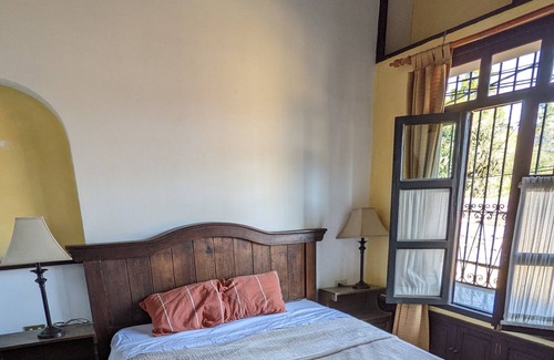 Santa Ana Casa | 2BR in the center with volcano views