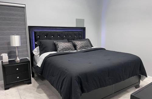 Alamo Apartamento | 2BR Luxe Home Near Downtown Pharr