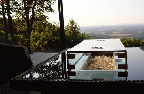 Altamont Alquiler De RV | 2BR Mountain-Valley View A/C HotTub Kitchen-Bar