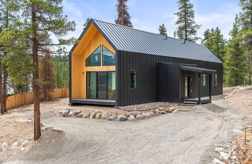 Twin Lakes Cabina | 2BR Mountain View Retreat - Near Twin Lakes
