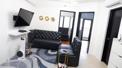 Ususan Apartamento | 2BR near BGC & Makati. Karaoke, Netflix, Amazon Prime