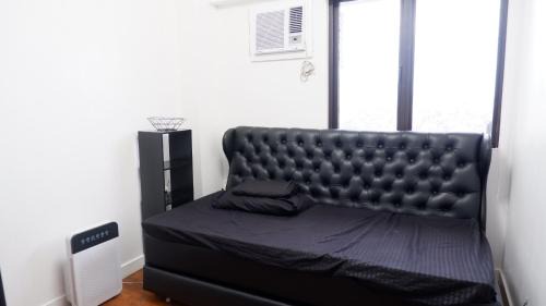 Ususan Apartamento | 2BR near BGC & Makati. Karaoke, Netflix, Amazon Prime