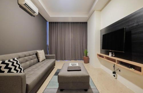 Pancoran Apartamento | 2BR Pancoran L'Avenue Comfy Apartment By Travelio