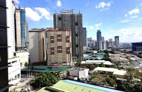 Kapitolyo Apartamento | 2BR Pioneer Woodland SM Light Boni Mandaluyong Metro Manila