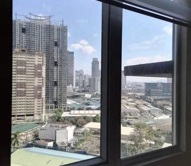 Kapitolyo Apartamento | 2BR Pioneer Woodland SM Light Boni Mandaluyong Metro Manila