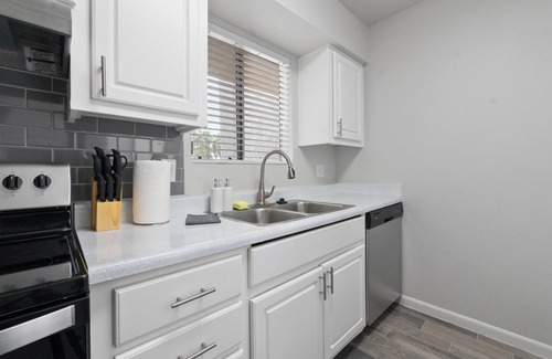 Mesa Apartamento | 2BR/Pool/Gym/1 Mi To Banner Hospital