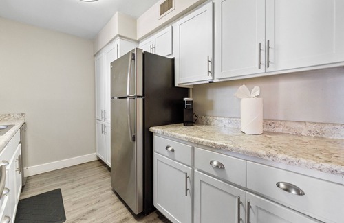 Mesa Apartamento | 2BR/Pool/Gym/1 Mi To Banner Hospital