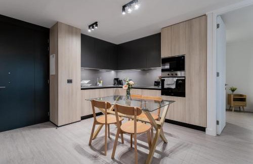Apoquindo Apartamento | 2BR Retreat in Las Condes Steps from Arauco Park