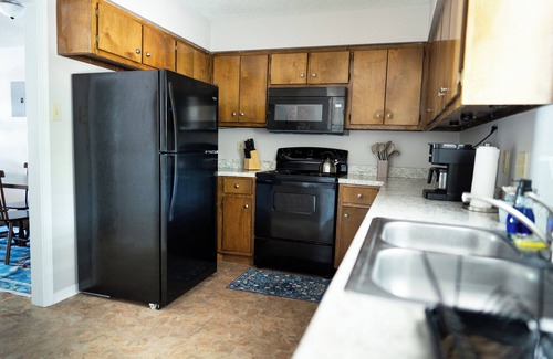Mobile Apartamento | 2BR Retreat in Mobile | Pet-Friendly