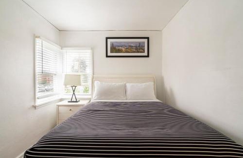 Sunnyside Casa | 2BR Retreat - Walk to Tabor Shops & Cafes