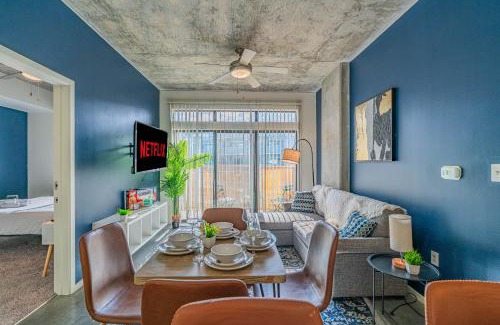 Evans Churchill Apartamento | 2BR Roosevelt Row Gym Pool Parking Sleeps 8