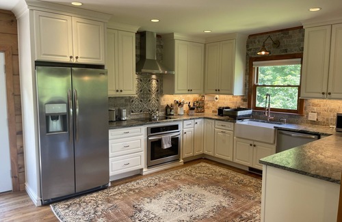 Banner Elk Casa | 2BR Secluded House with Amazing Mountain View & Dog Friendly!