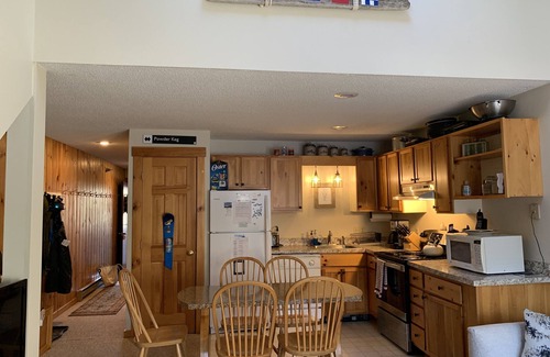 Carrabassett Valley Condominio | 2BR Ski in / ski out condominio de Snowbrook.