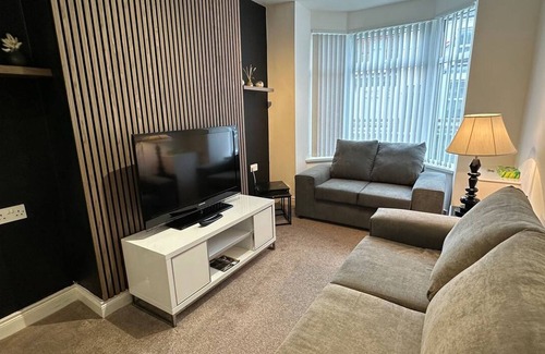 Ormeau Casa | 2br Stylish Ormeau Road House