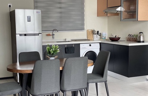 George Town Apartamento | 2BR Urban Suites by Cathca #TopFacilities #SelfCheck-in