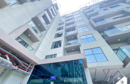 International City Apartamento | 2BR Vibe Spot l Pool Access & Stunning City Views