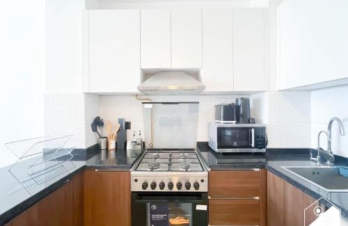 International City Apartamento | 2BR Vibe Spot l Pool Access & Stunning City Views