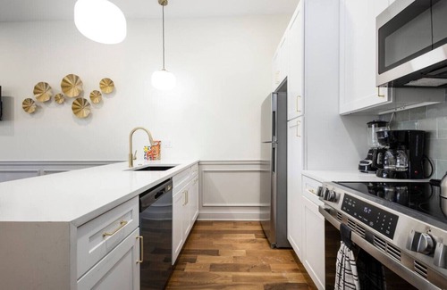 North Philadelphia West Apartamento | 2BR w/Balcony| Fairmount Park | 10 mins to DT
