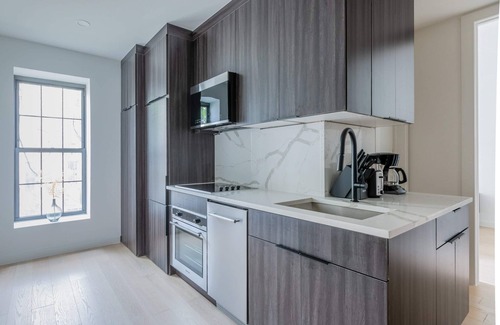Greenpoint Apartamento | 2BR, W/ w/d in unit, By Subway