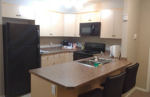Stony Plain Condominio | 2BR2Bath + Den Condo Near Westview w / UG parking