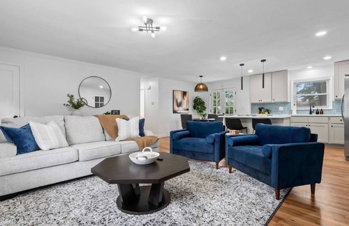 Prairie Village Casa | 2BRHome/Close to Plaza/Quiet Neighborhood