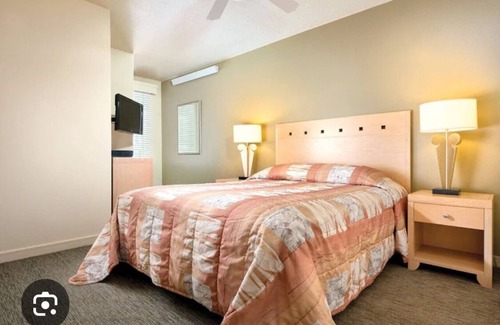 Seaside Complejo | 2BRs resort in adorable Seaside with fitness room, AC, next to Pacific Ocean