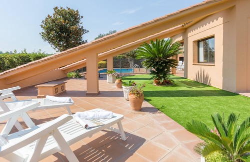 Puigventos Villa | 2CIP01-10pax - Casa con capacidad para 10 personas y piscina privada situada en una zona tranquila