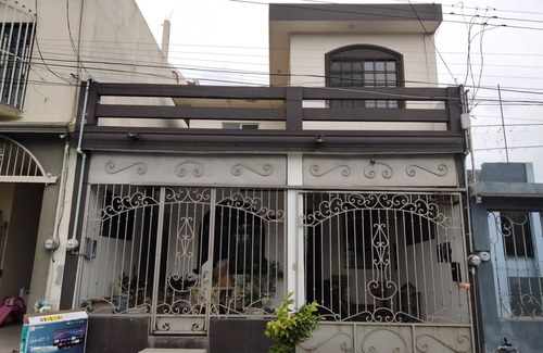 San Nicolás de los Garza Casa | 2do Piso Completo y Cómodo,