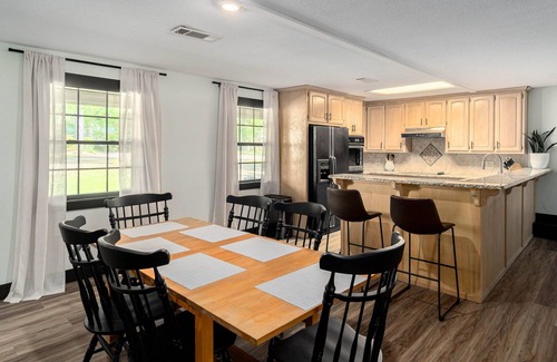 Mead Casa | 2Kings 2Doubles - Boat Dock in Cozy Cove PetsAsk