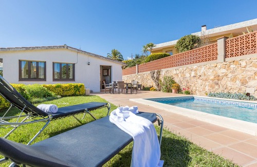 Blanes Villa | 2MG01 - Casa para 6 personas con jardín y piscina privada situada cerca de la playa de Blanes