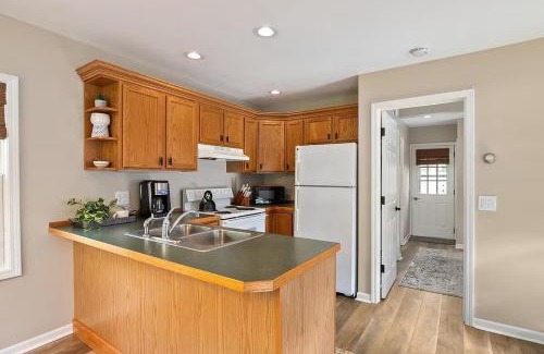 Saugatuck Casa | 2min walk downtown-Pet Friendly-Offstreet Parking