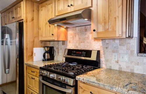 North Wawona Casa | 2N Big Pine Lodge