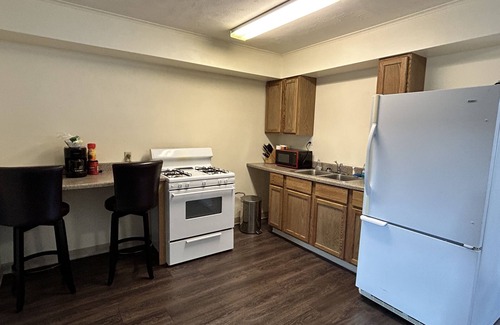 Geneva Apartamento | 2nd Floor 2 Bedroom Extra Large Apartment Historic Downtown Geneva
