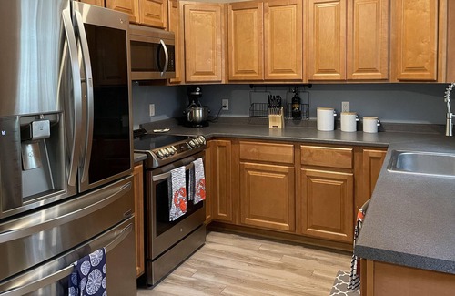 Town Hill Casa | 2nd Floor Apartment *MONTHLY RENTAL with no cleaning fees*