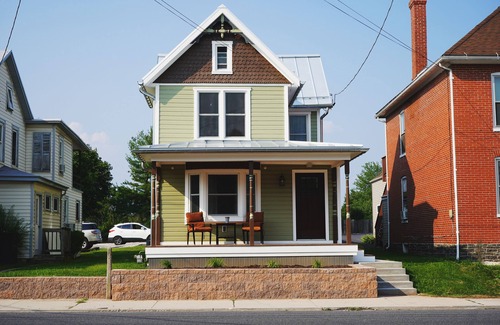 Gettysburg Casa | 2nd floor Downtown Apartment