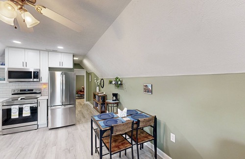 Cameron Casa | 2nd Floor Unit with shared pool, playground, & gym access