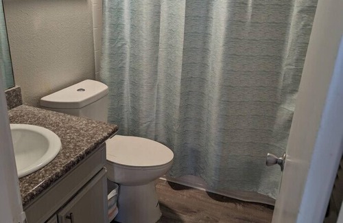 Nassau Bay Apartamento | 2nd Level with Large Balcony & King bed next to NASA