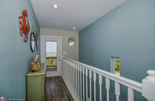 Crystal Beach Casa | 2nd Row Beach House with Beautiful Ocean View and Easy Beach Access
