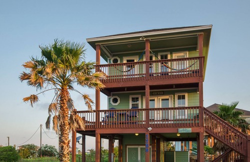 Crystal Beach Casa | 2nd Row Beach House with Beautiful Ocean View and Easy Beach Access