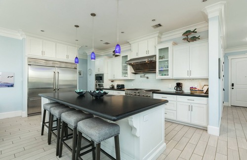 Beachside Village Casa | 2nd Row Dog Friendly Home w/ Gulf views, 2 Decks, Screened Area