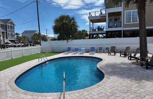 Inlet Harbour Casa | 2nd Row - Private Pool - Putting green, acceso directo a la playa frente a la casa.