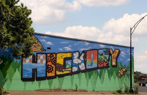 Hickory Casa | 2nd Street Inn Room #14
