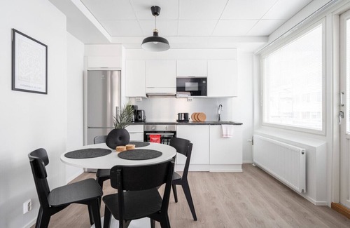 Tampere Apartamento | Spacious 1BR Apartment with Balcony in Downtown