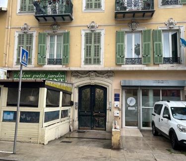 Liberation Apartamento | 2P SNCF station Downtown Tram AIRCONDITIONNER