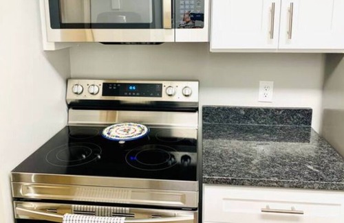 University Casa | 2x2 Condo minutes from USF, Advent Health, Busch Gardens, Adventure Island,Golf!