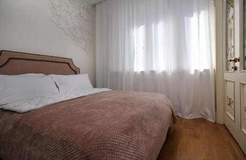 Almaty Apartamento | 3-комнатная в ЖК Вавилон с видом на горы 8 спальных мест