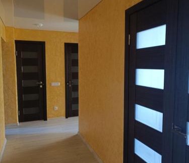 Chornomorsk Apartamento | 3-кімнатна квартира в центрі